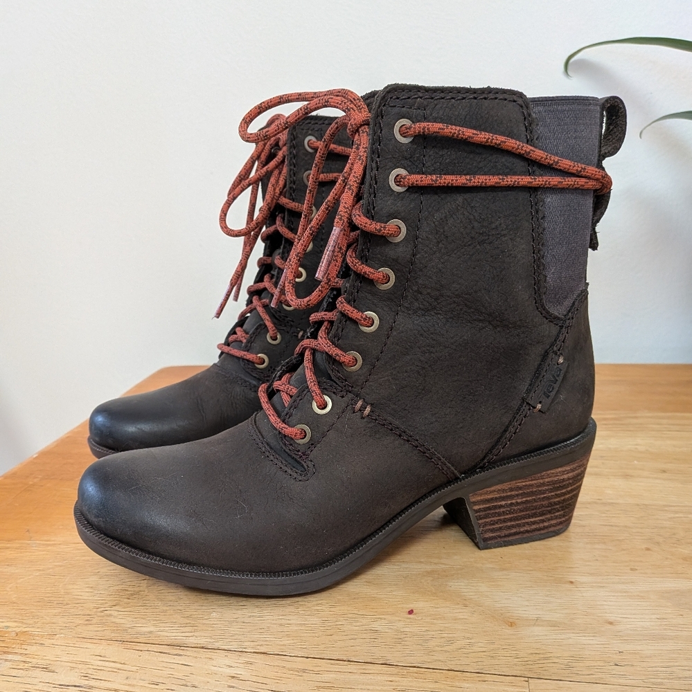 Teva Women's Anaya Lace Up Waterproof Ankle Boot